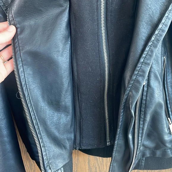 Black Leather Coat with Sweatshirt L - Picture 5 of 6